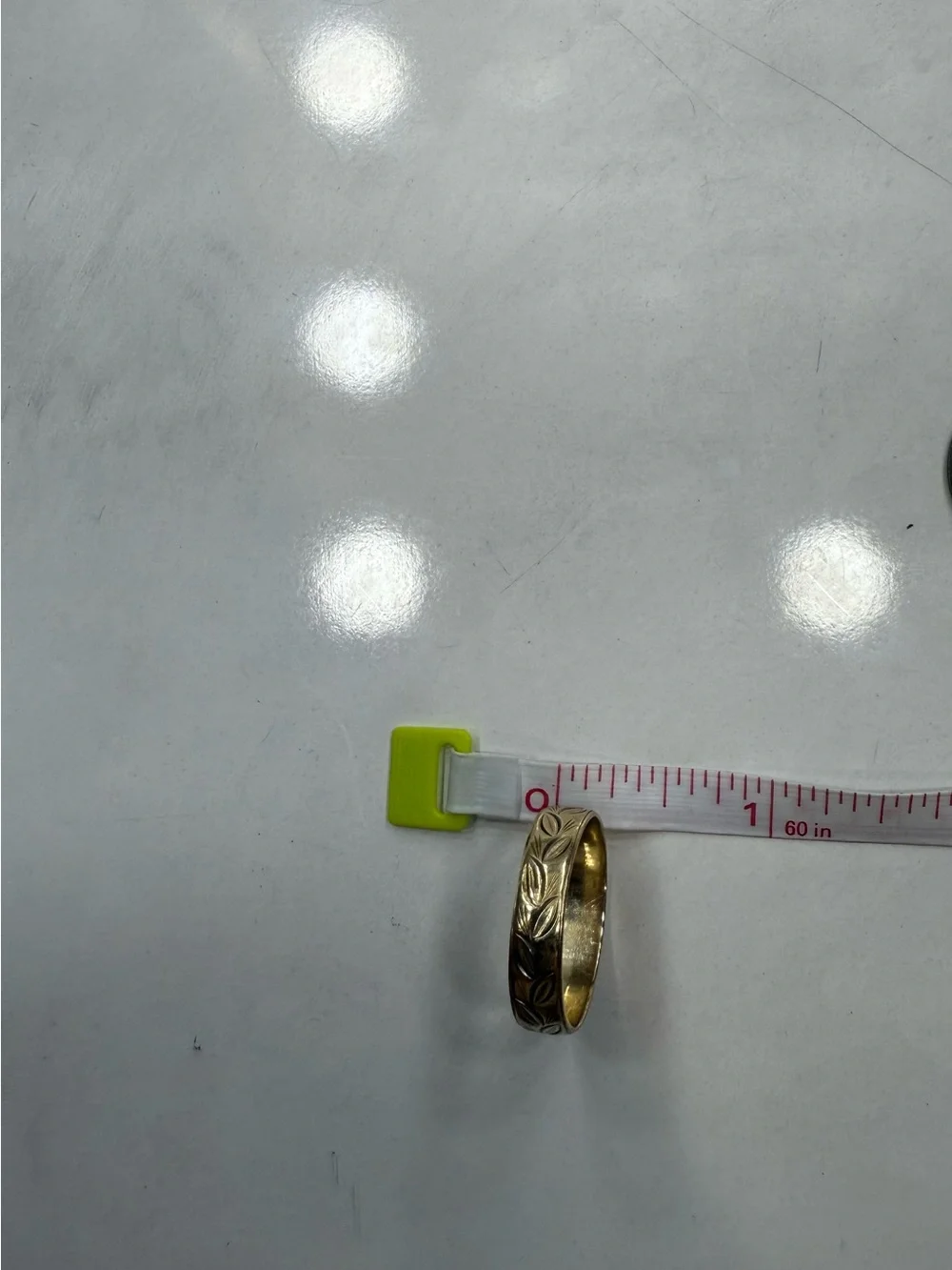 10K Gold Leaf-Pattern Ring Band - Yellow Gold